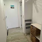 Spacious In Sunny Minutes To شقة لورينها