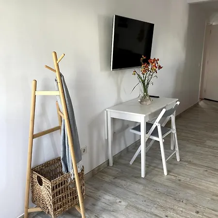 Apartment Spacious In Sunny Minutes To Lourinha (Lisbon)