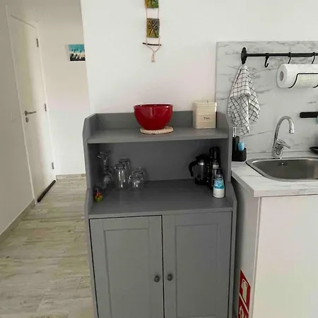 شقة Spacious In Sunny Minutes To