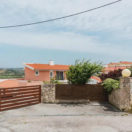 Appartamento Spacious In Sunny Minutes To Lourinhã