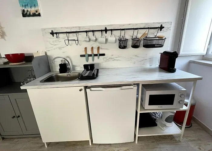 Spacious In Sunny Minutes To Apartamento *