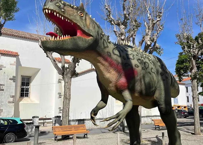 Spacious In Sunny Minutes To Apartamento